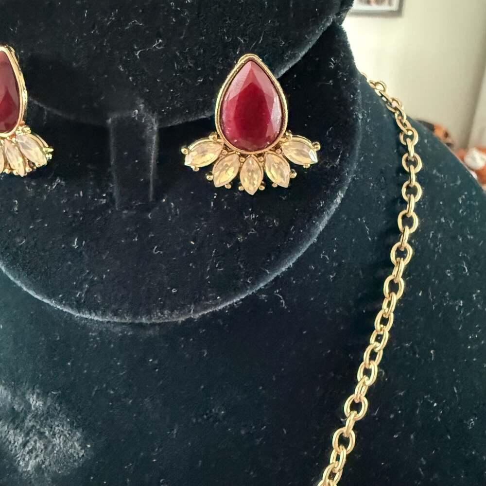 Chloe + Isabel Gold-Tone Red Teardrop Crystal Cluster Necklace and Earrings Set - Picture 4 of 7